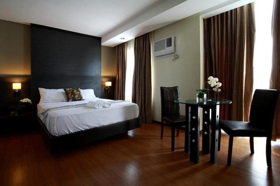 Makati Boutique Hotel Near Naia Airport Terminal 3 Edsa Pasay Cbd Makati City Exteriör bild