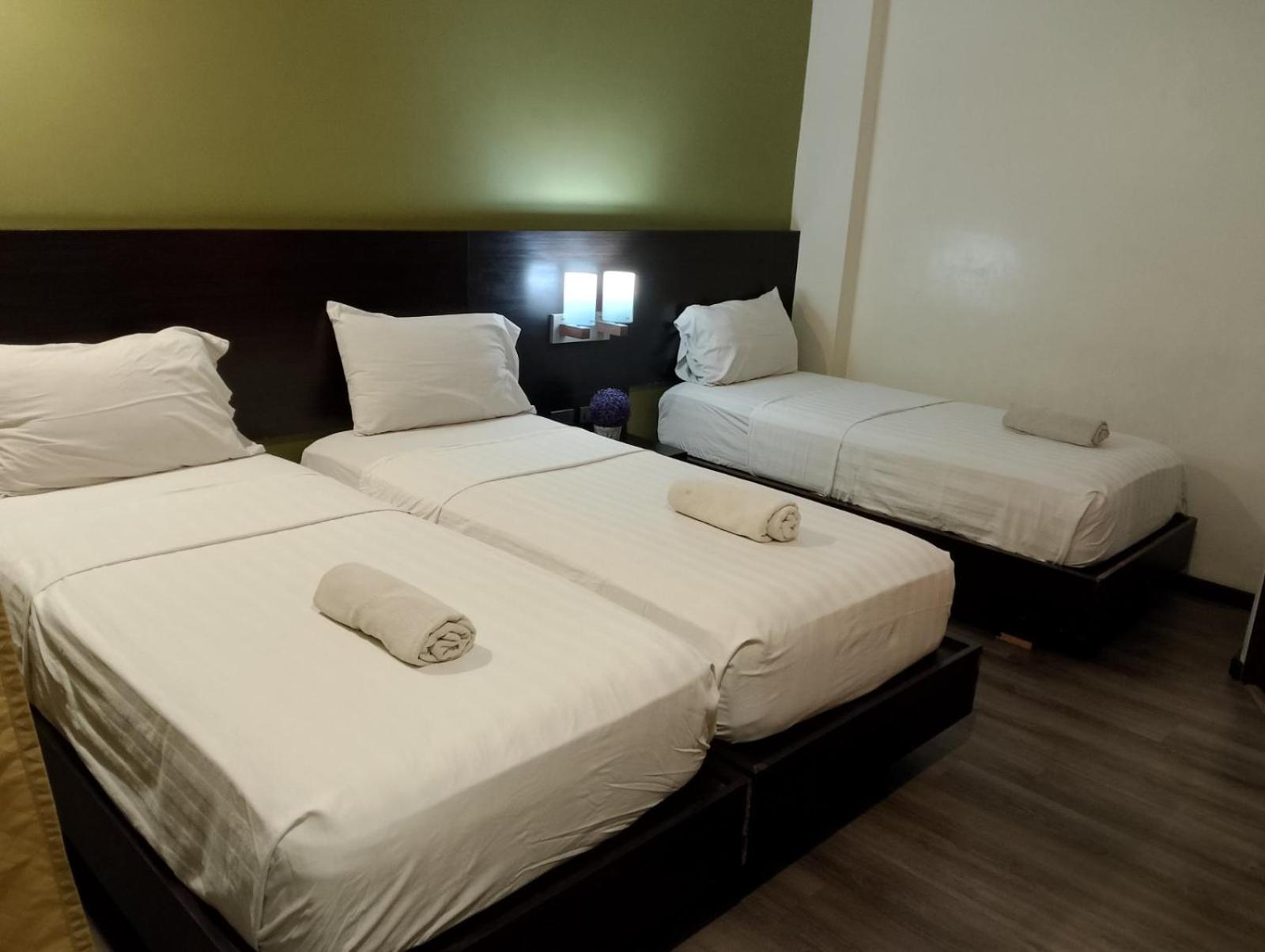 Makati Boutique Hotel Near Naia Airport Terminal 3 Edsa Pasay Cbd Makati City Exteriör bild